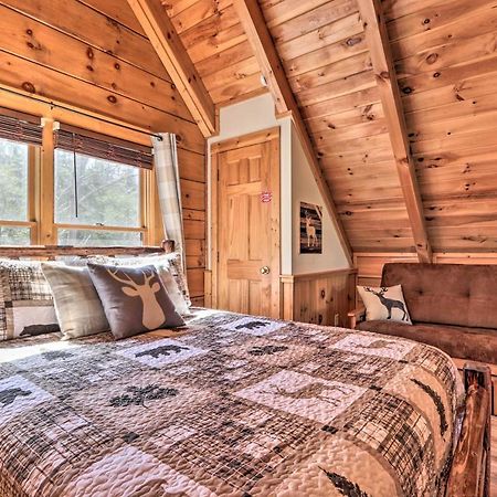 Cozy Cabin With Hot Tub In The Heart Of Pigeon Forge Villa Exterior foto