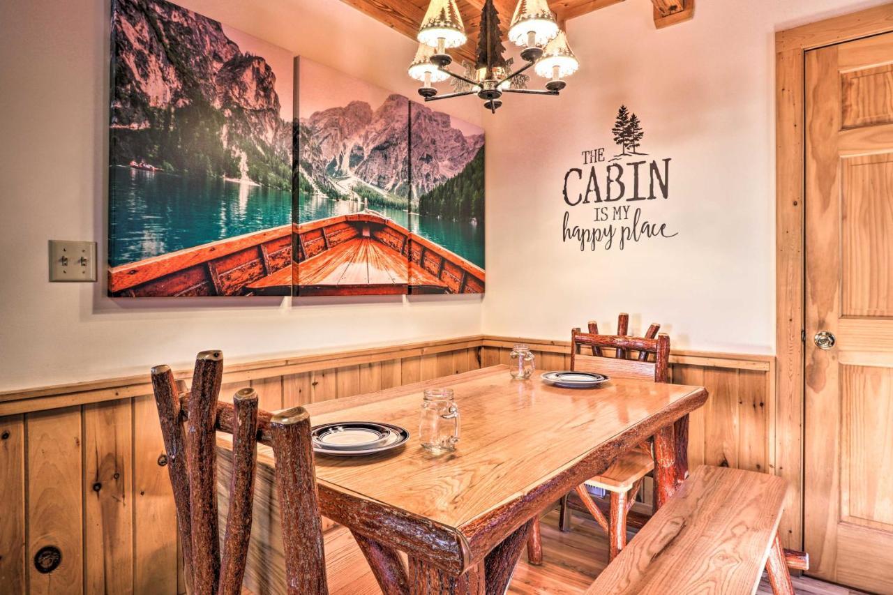 Cozy Cabin With Hot Tub In The Heart Of Pigeon Forge Villa Exterior foto