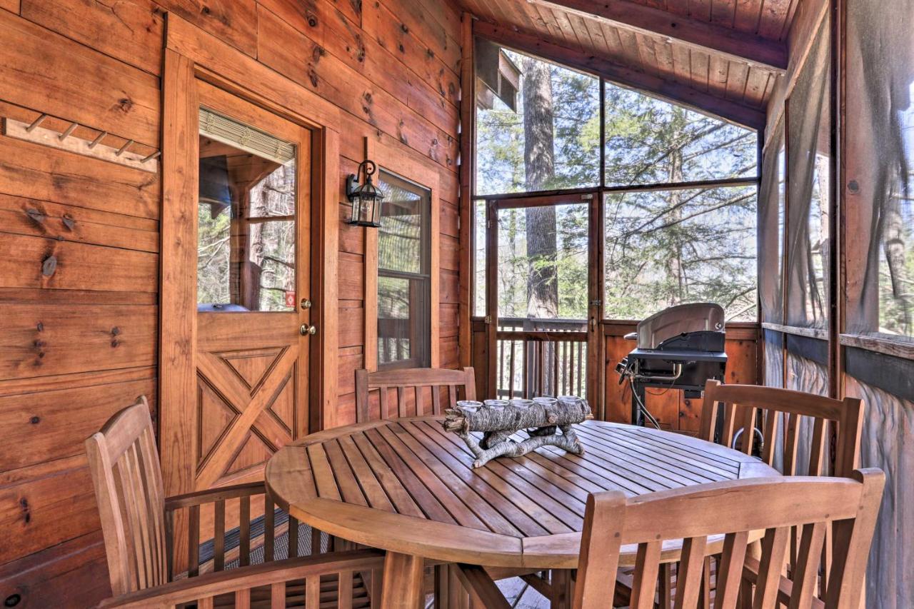 Cozy Cabin With Hot Tub In The Heart Of Pigeon Forge Villa Exterior foto
