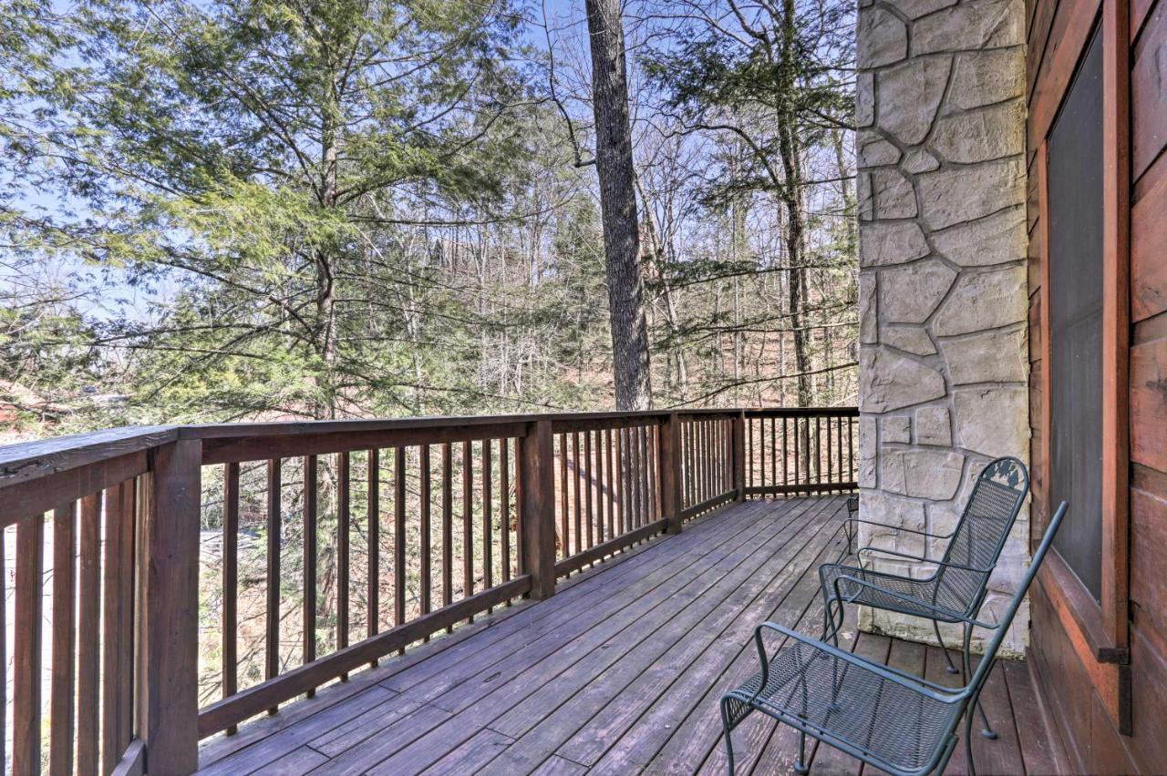 Cozy Cabin With Hot Tub In The Heart Of Pigeon Forge Villa Exterior foto