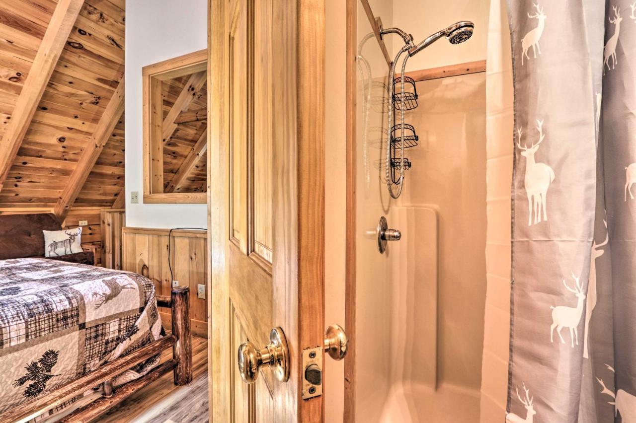 Cozy Cabin With Hot Tub In The Heart Of Pigeon Forge Villa Exterior foto